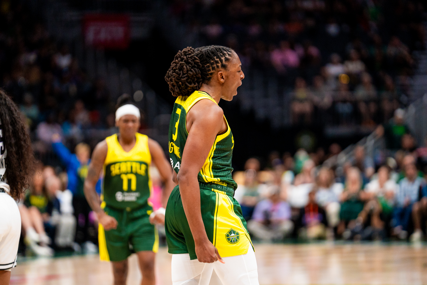 Game 23: Seattle vs Golden State, 67-58